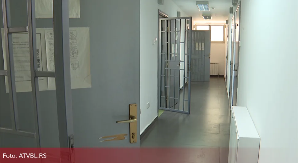 Инцидент у зеничком затвору: Више особа пребачено у болницу