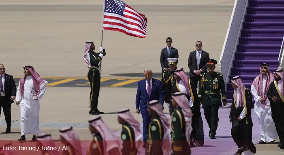 Tramp stigao u Saudijsku Arabiju, dočekao ga Mohamed bin Salman